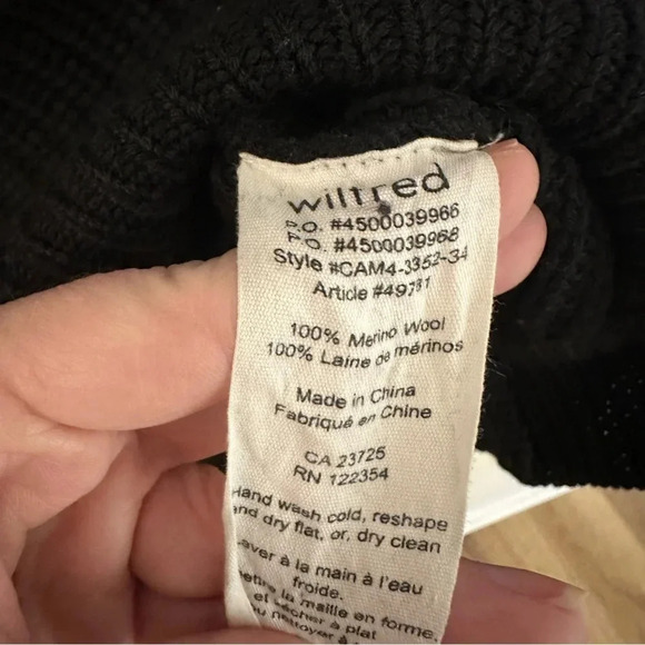 Wilfred Women's 100% Merino Wool Long Sleeve Black Cowl Neck Sweater Size S GUC - Picture 7 of 8